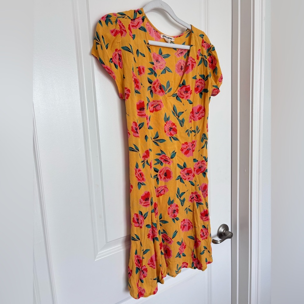 Billabong Yellow Floral Mini Dress Boho Beach Vacation Cottagecore Summer Dress